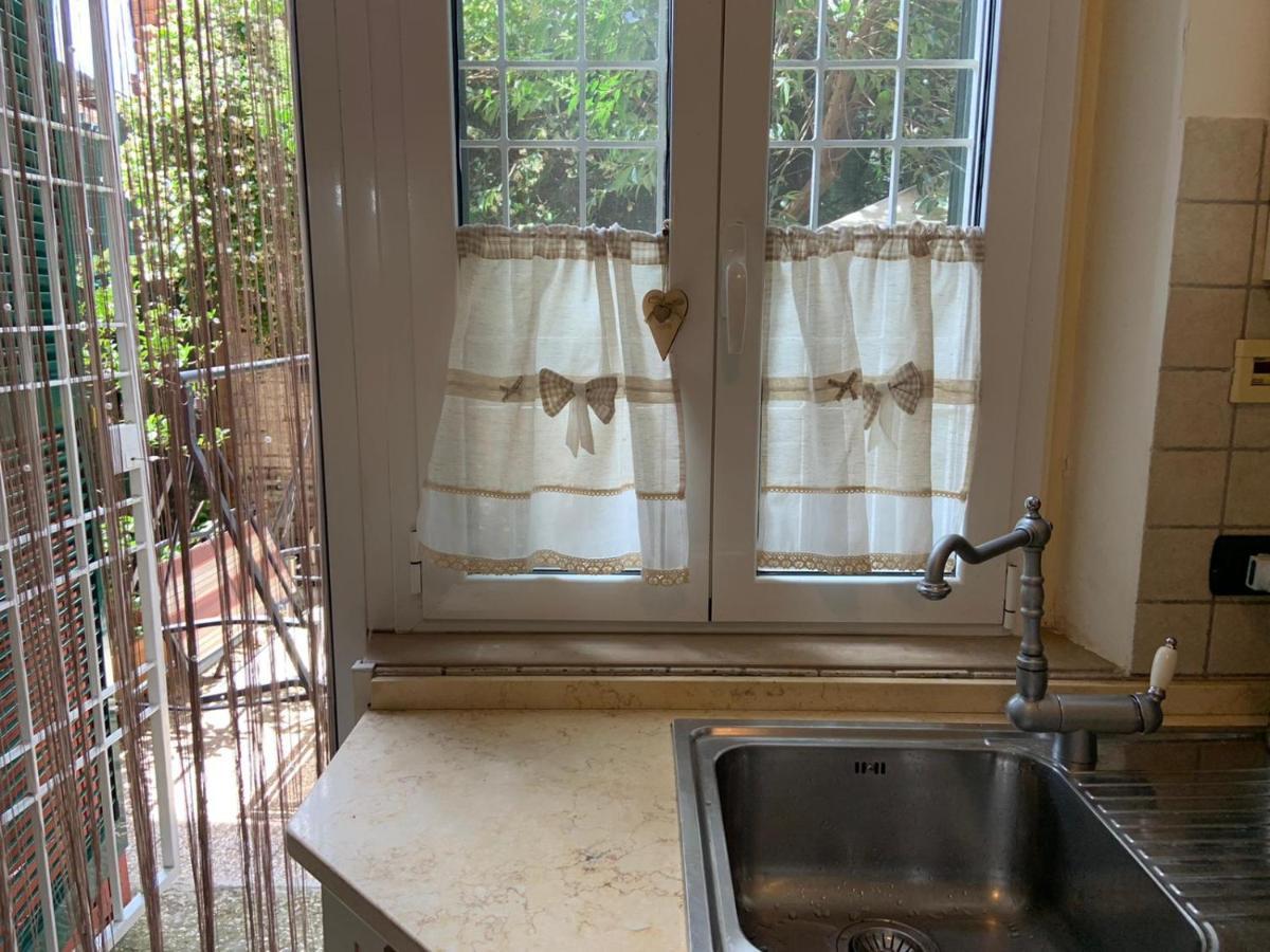 Appia Park Apartament 10 Min Dal Colosseo Рим Экстерьер фото